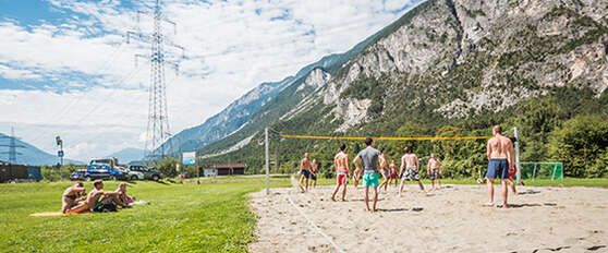 Volleyballplatz im Outdoor Refugio im Ötztal