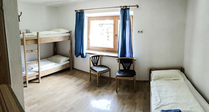 Dreibettzimmer im Outdoor Refugio im Ötztal