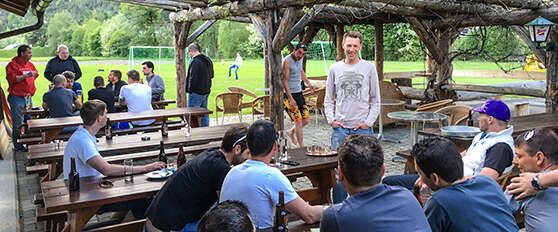 Parties at the Outdoor Refugio in Haiming